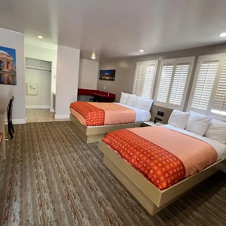 Presidio Parkway Inn